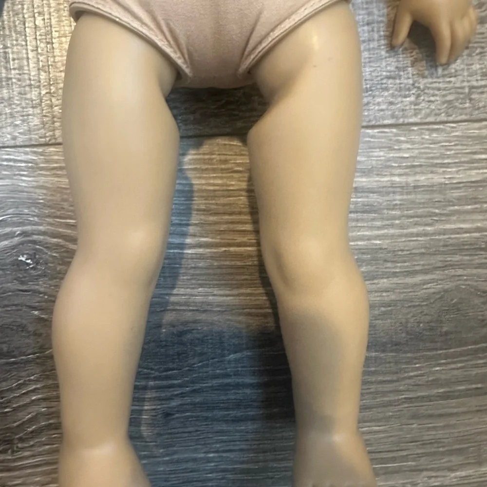 American Girl Doll with Golden Brown Hair and Brown Eyes - Picture 6 of 14